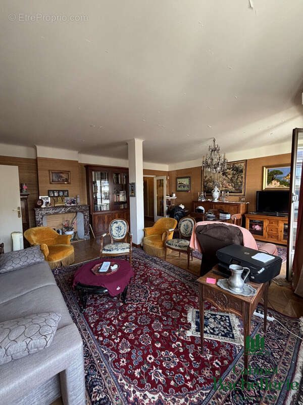 Appartement à MARSEILLE-6E