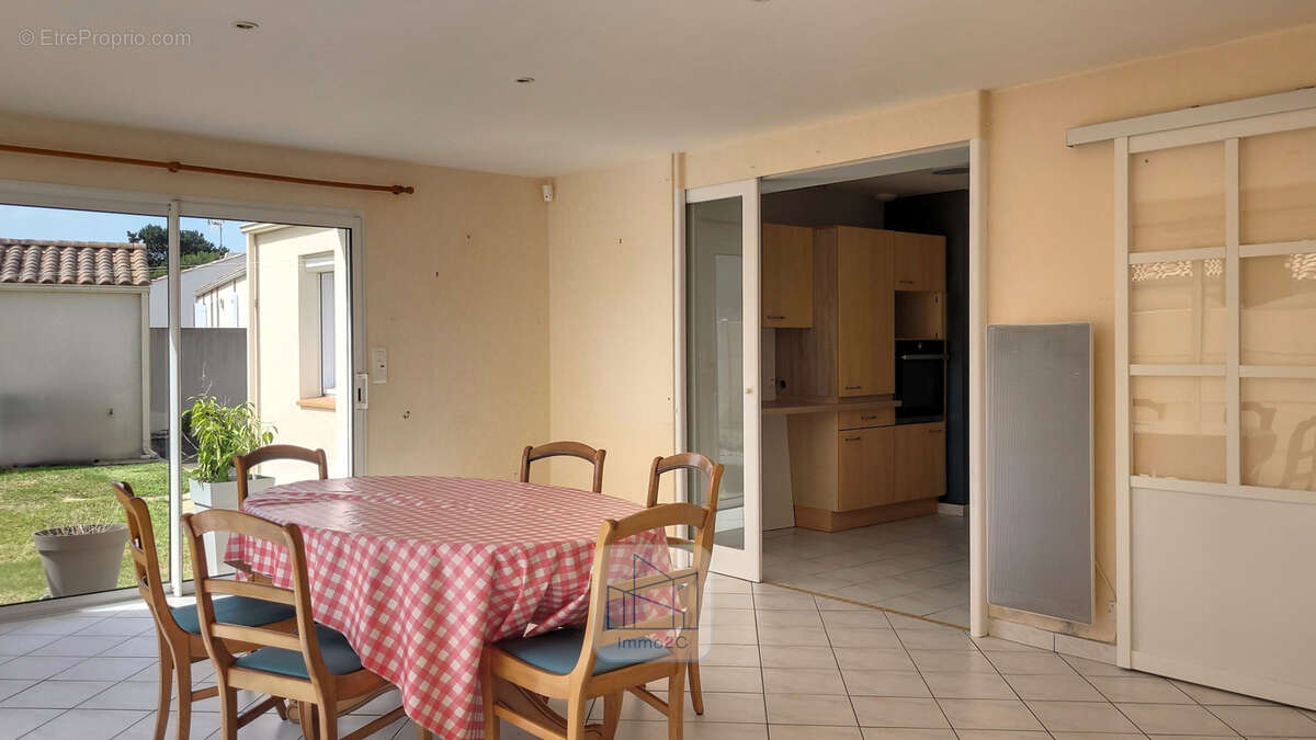 Maison à SAINT-HILAIRE-DE-RIEZ