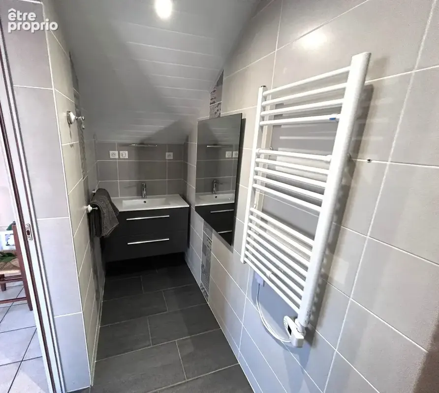 Maison 7 pièces 144 m² à vendre à Pouilly-Sous-Charlieu (42720) - photo 3