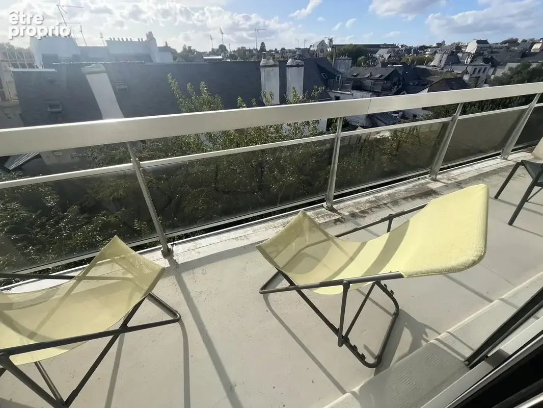 Vannes   Résidence Les Capucins   T3 et T1 bis au 1er étage avec terrasse Ouest, 2 parkings et box - photo 9