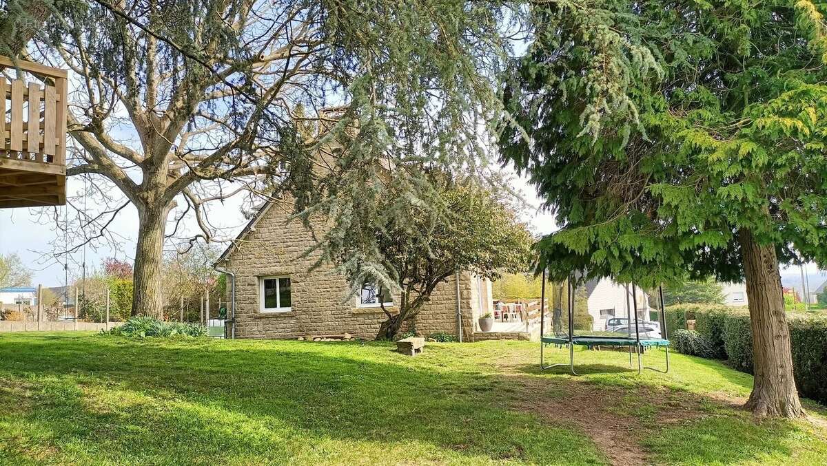 Maison à SAINT-HELEN