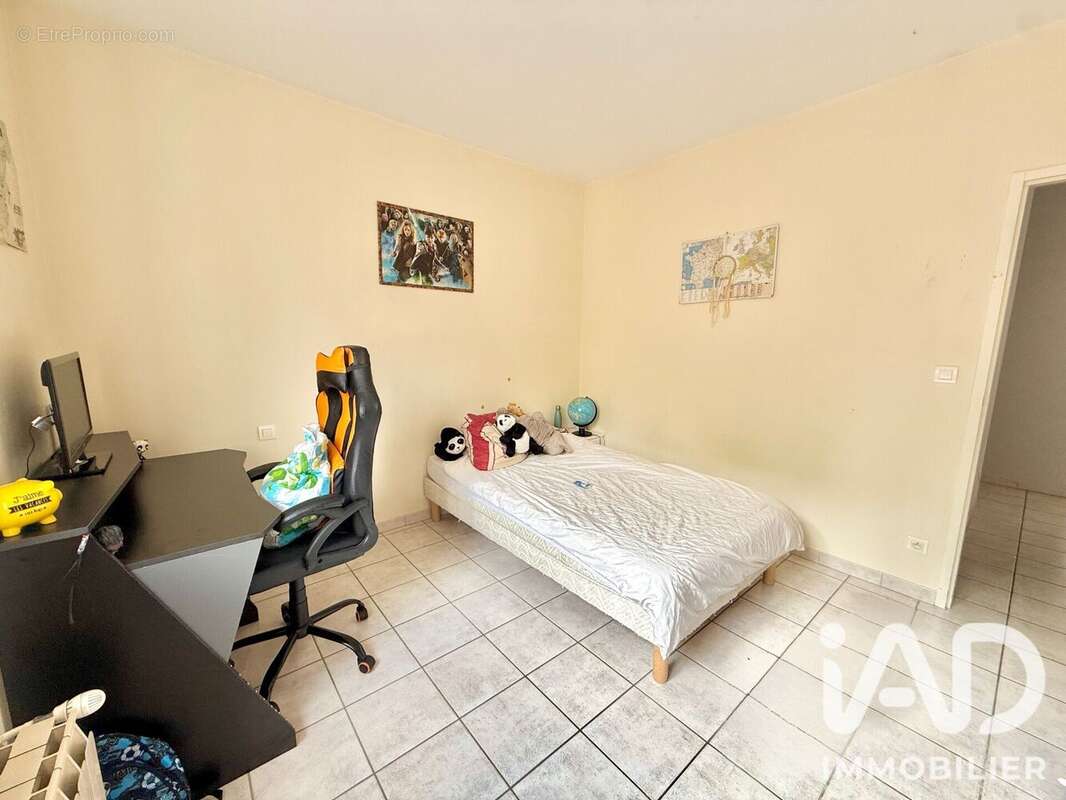 Appartement 99 m² à Unieux  - photo 6