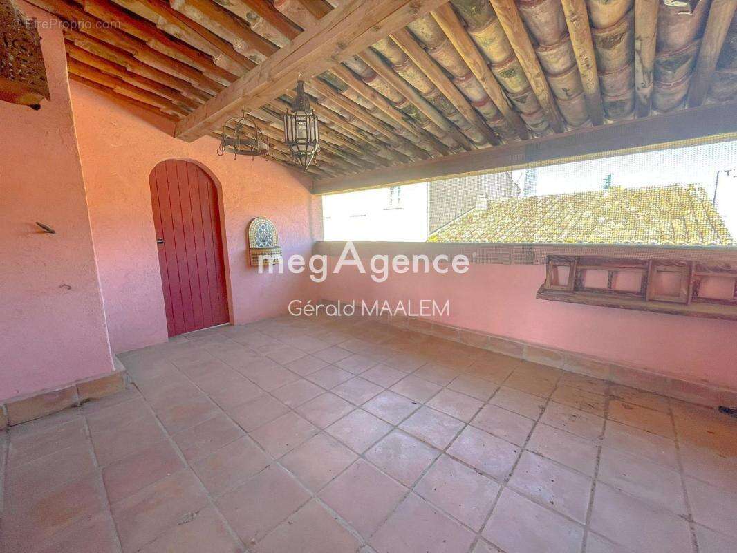 Maison de Maître de 231m² avec garage et terrasse à Cogolin - photo 19
