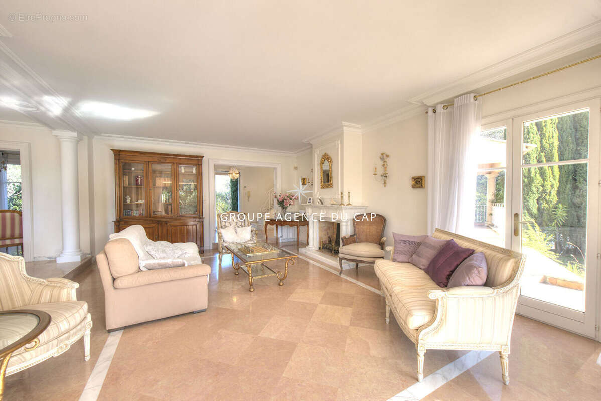 Maison à SAINT-RAPHAEL