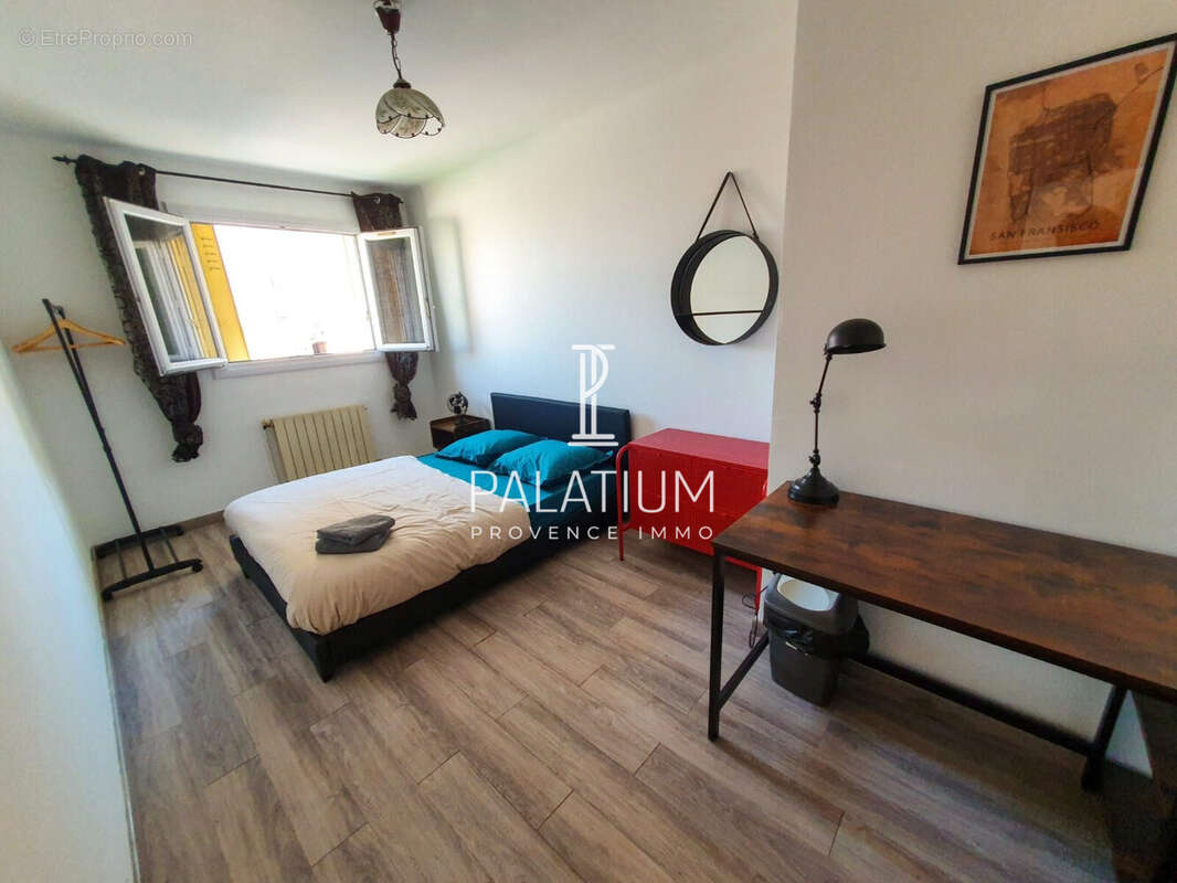 Appartement à MARSEILLE-3E
