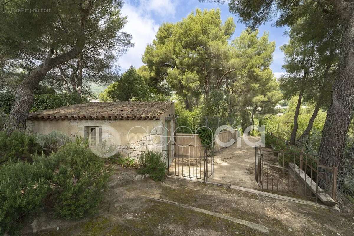 Maison à CARROS