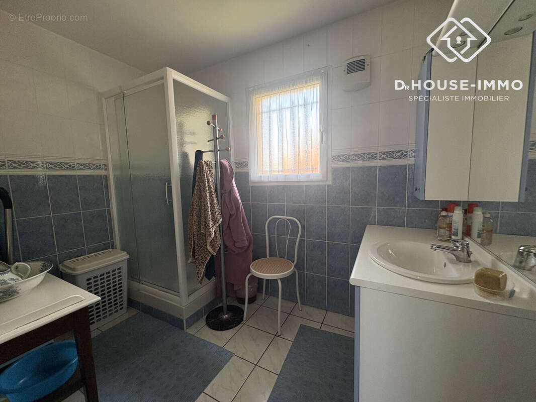 Maison 130 m² à Saint-Front-La-Riviere  - photo 9