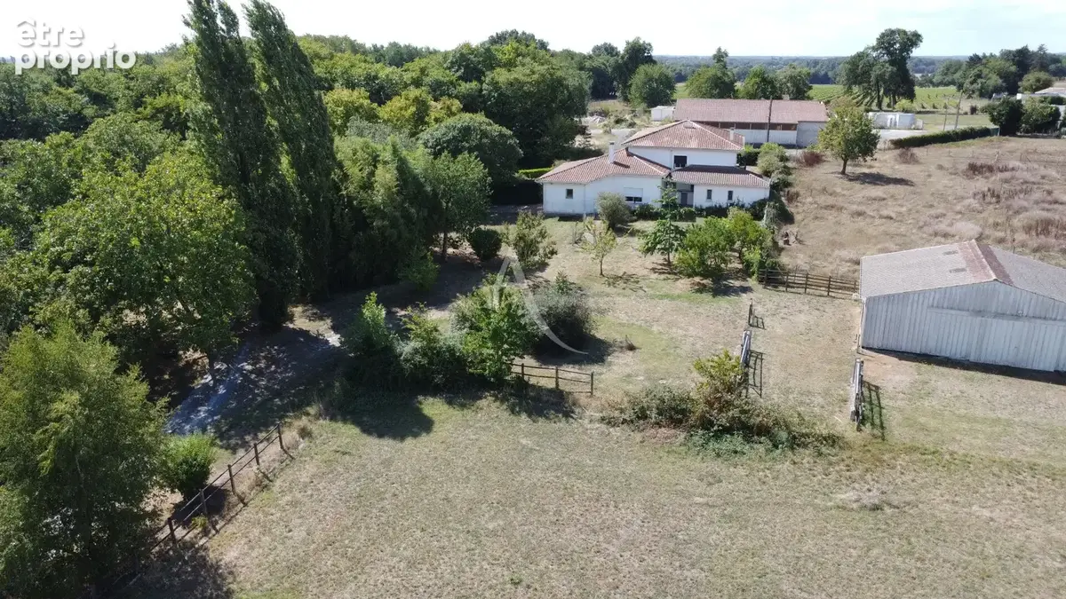 Photo Maison à Cravans au prix de 418 000€