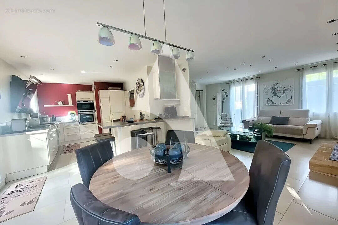 Maison à VALMONDOIS