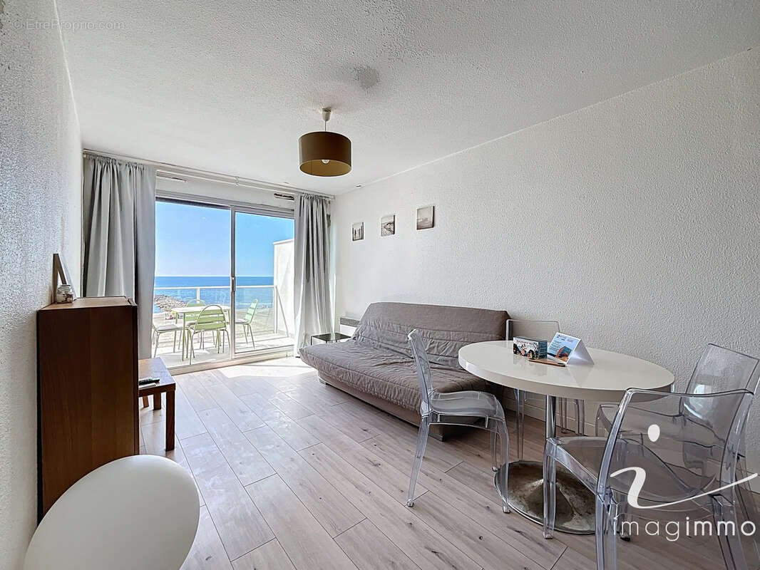 Appartement à MAUGUIO