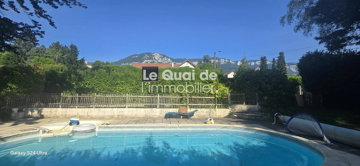 Terrain à AIX-LES-BAINS