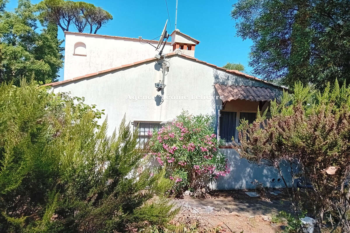 Maison à LES ISSAMBRES