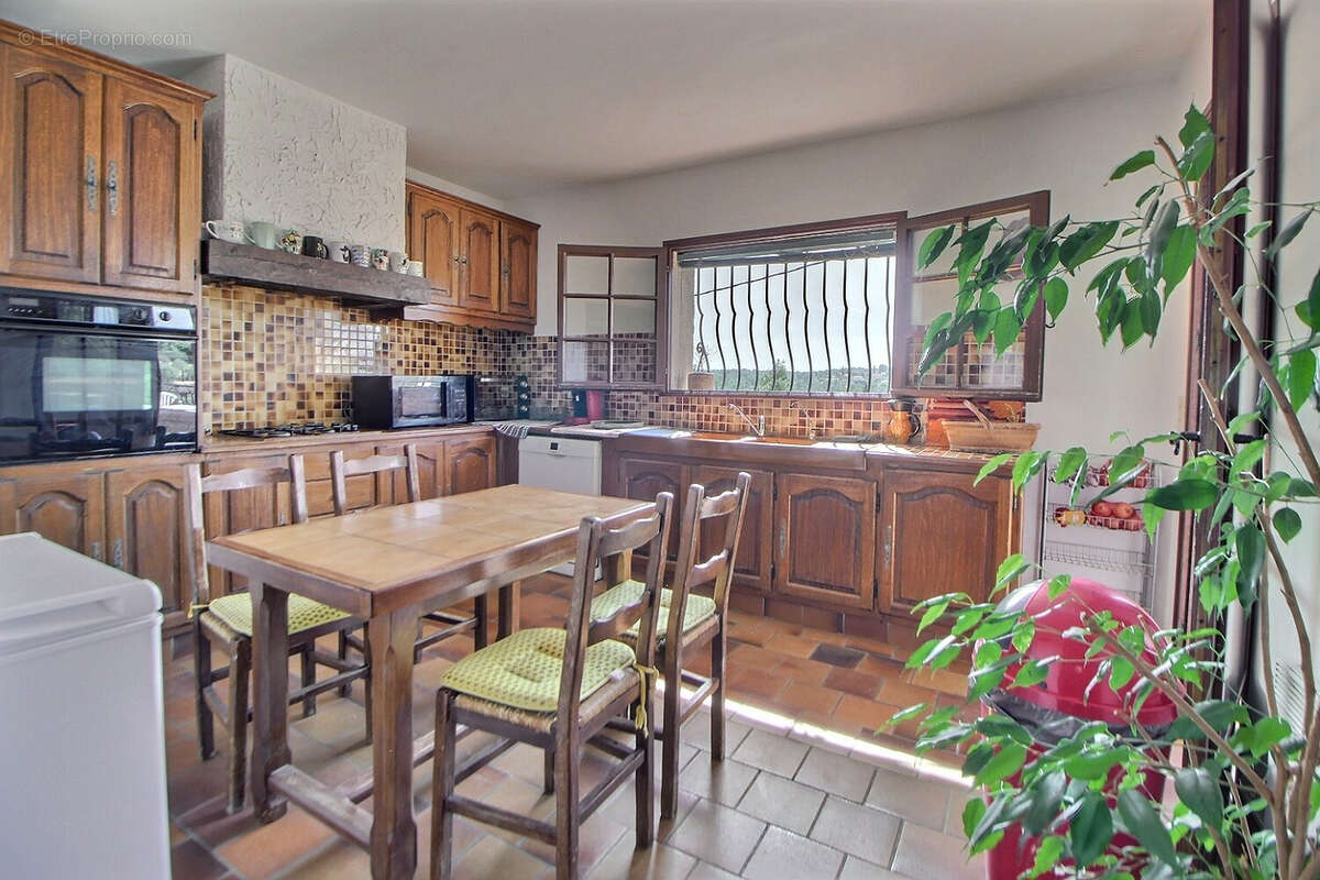 Maison à TRANS-EN-PROVENCE