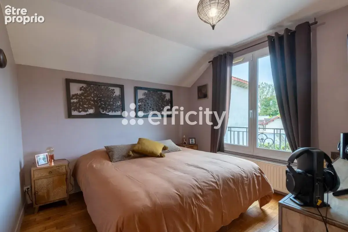 Maison 6 pièces 137 m² à vendre à Villeneuve-Le-Roi (94290) - photo 11