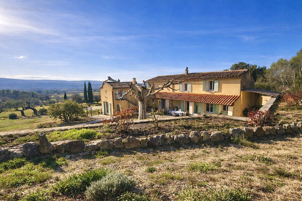 Maison à BONNIEUX
