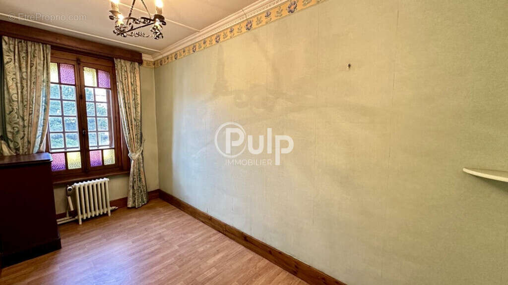 Maison à BRUAY-LA-BUISSIERE