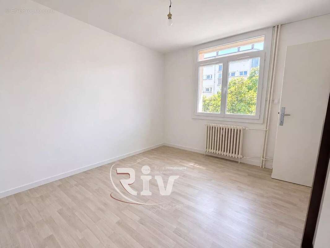 Appartement T3 avec balcon - photo 6