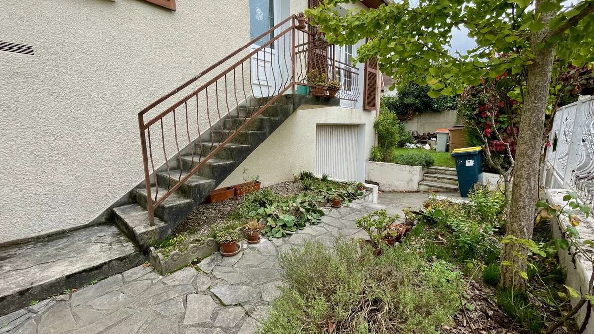 Maison à VILLEMOMBLE