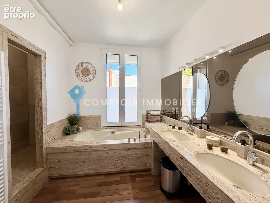 En exclusivité  Pépite et rare A vendre Vergèze, maison vigneronne entièrement rénové 190 m2 environ sur 300 m - photo 20