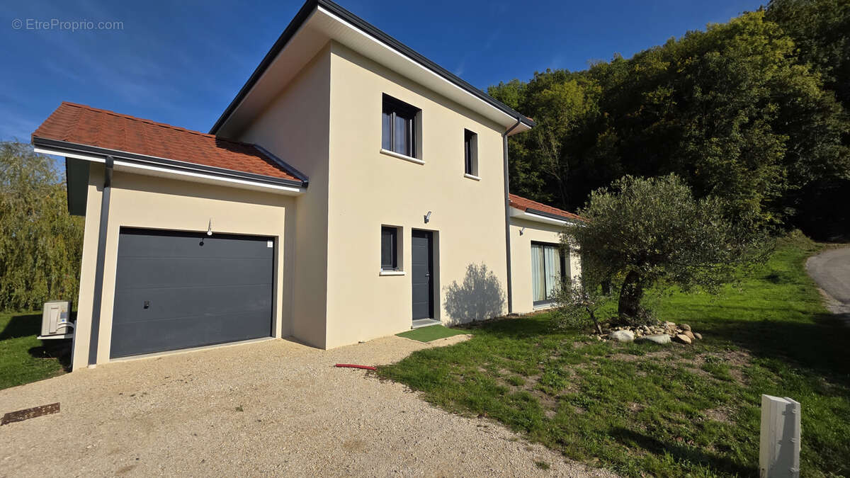 Maison à SAINTE-BLANDINE