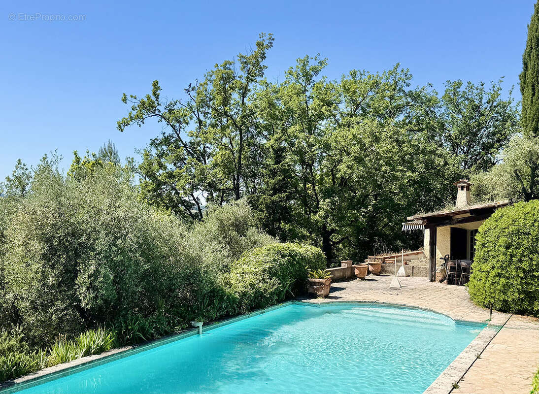 Maison à SPERACEDES