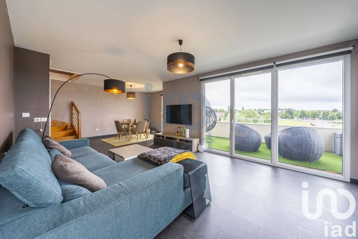 Photo 1 - Appartement à MOISSY-CRAMAYEL