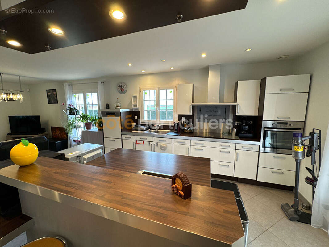 Maison à NOGENT-LE-SEC