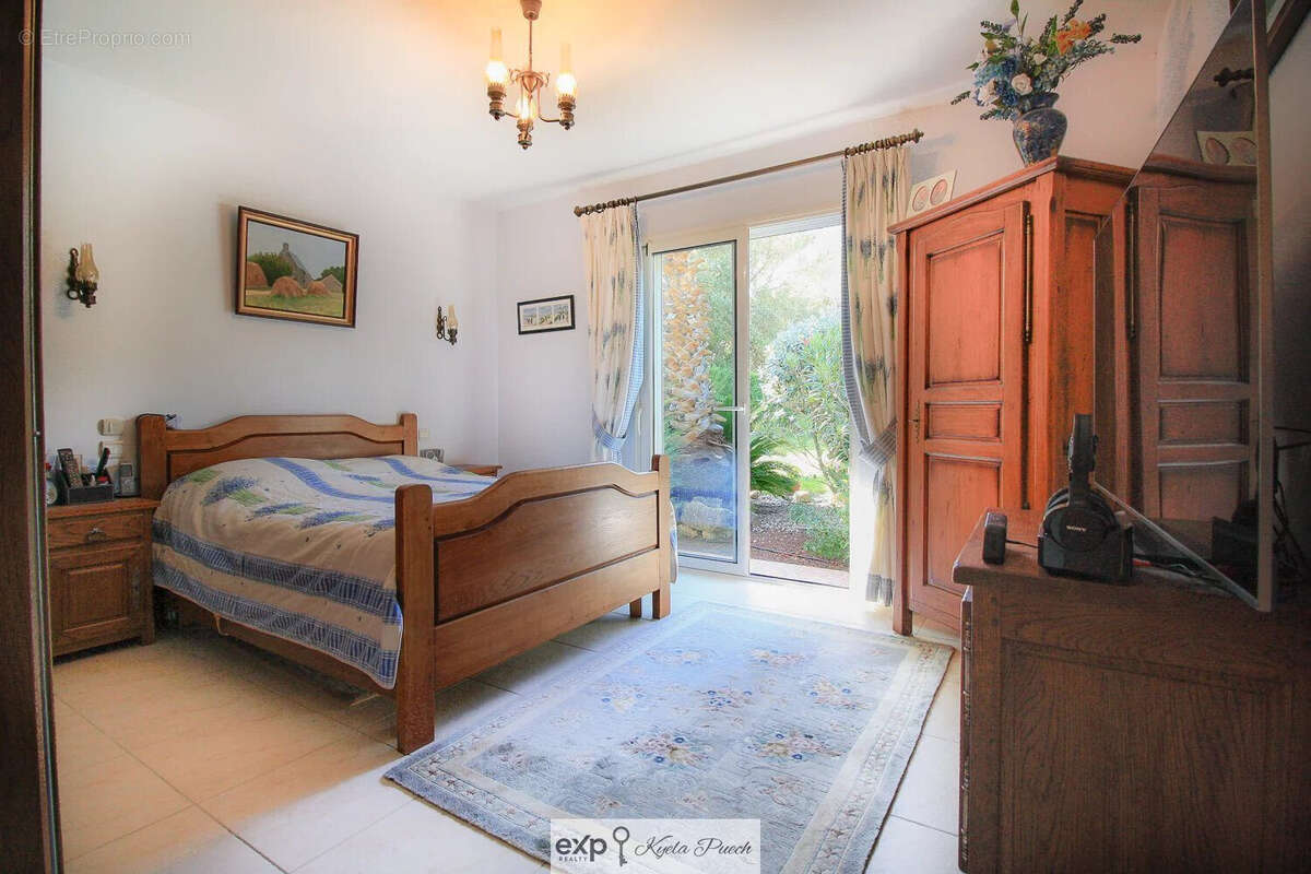 Villa, campagne Aixoise, Sud Luberon, piscine, terrasse, jardin, au calme - Maison à ROGNES