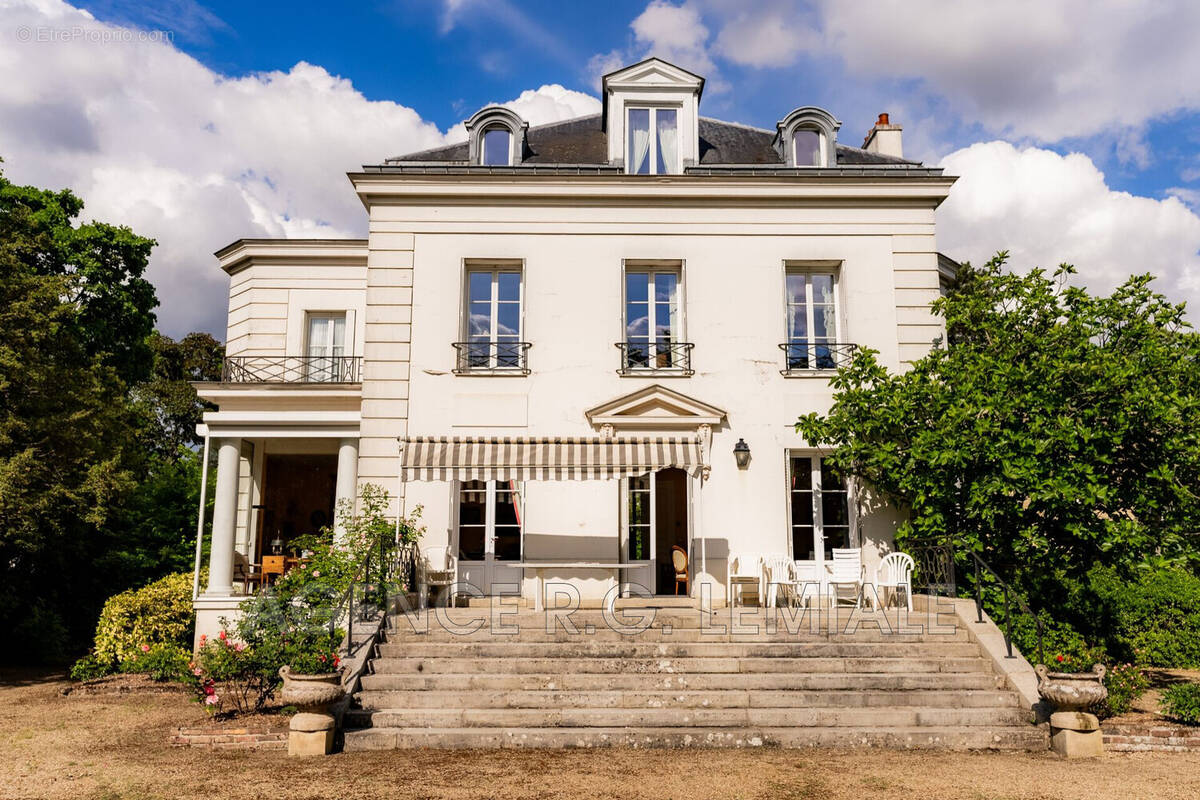 Maison à MAISONS-LAFFITTE