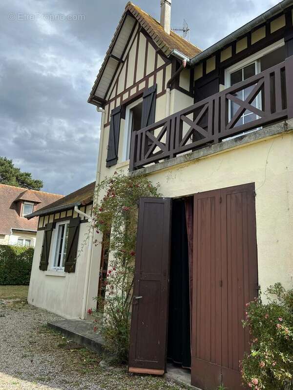 Maison à BLONVILLE-SUR-MER