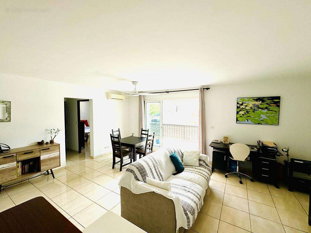 Appartement à SAINT-DENIS