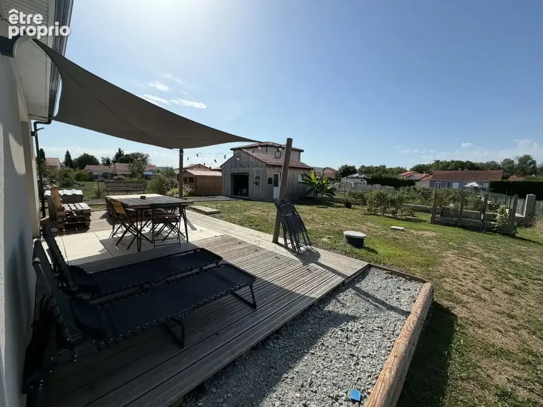 Maison 4 pièces 105 m² à vendre à Ravel (63190) - photo 3