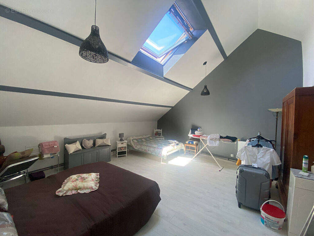 Maison à MONTIERCHAUME