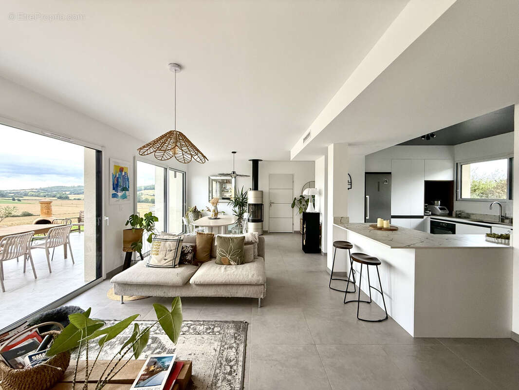 Maison à FONTENILLES