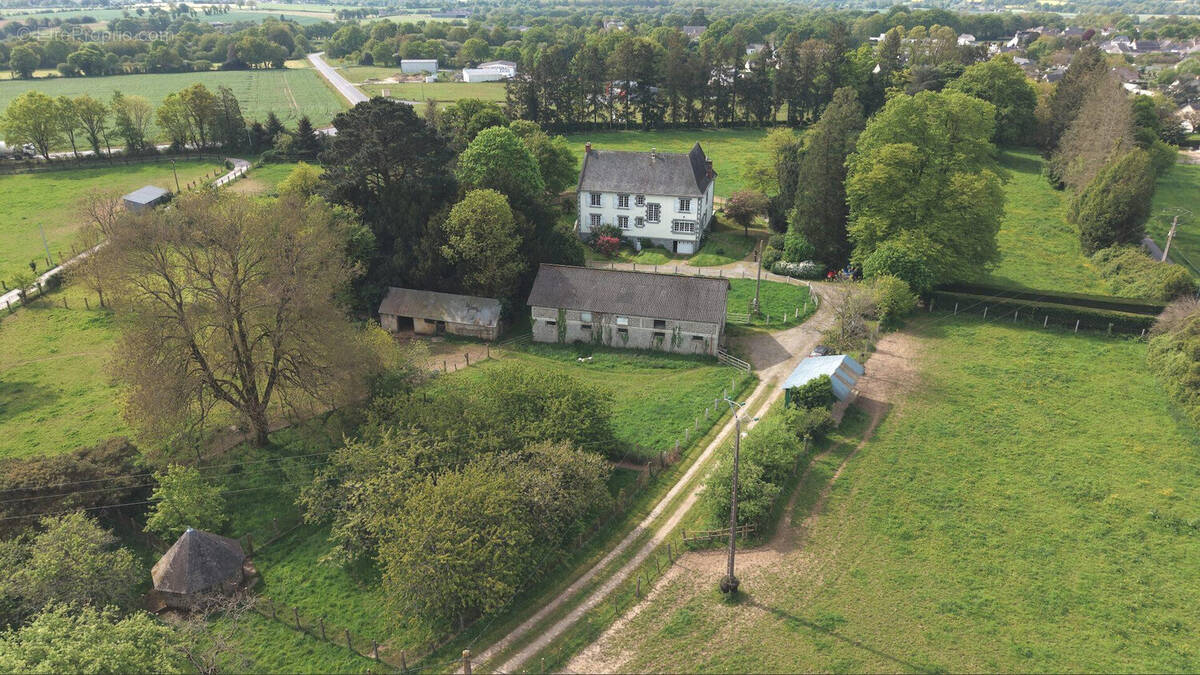 Maison à SOUDAN