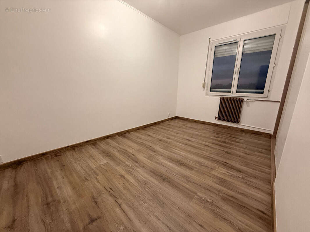 Appartement à SARTROUVILLE