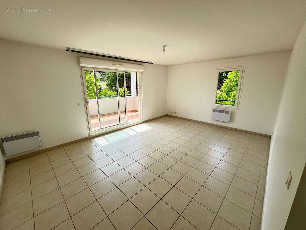 Appartement T4 traversant de 87 m2 avec terrasse, garage et parking   Manosque - photo 6