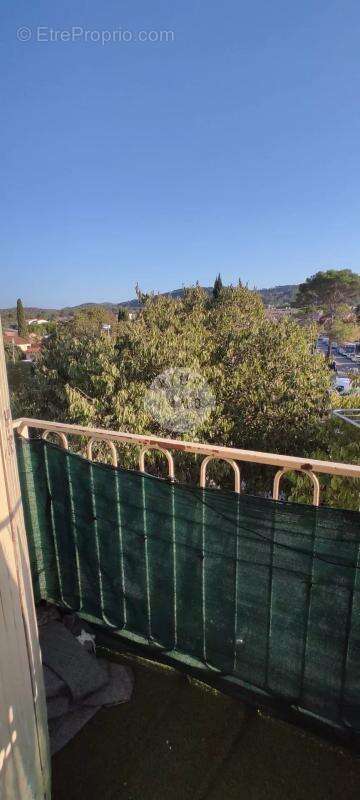 Appartement à SAINT-MAXIMIN-LA-SAINTE-BAUME