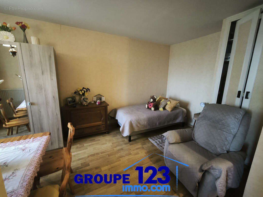 Appartement à MIGENNES