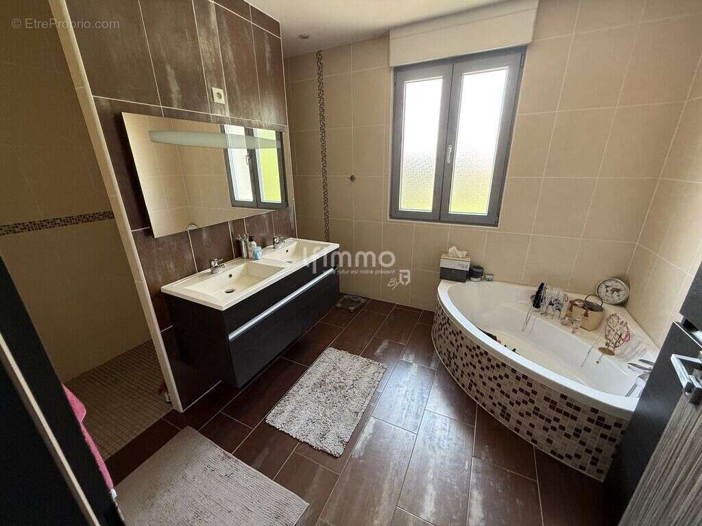 Vente Maison à Hinckange 57220 - photo 5