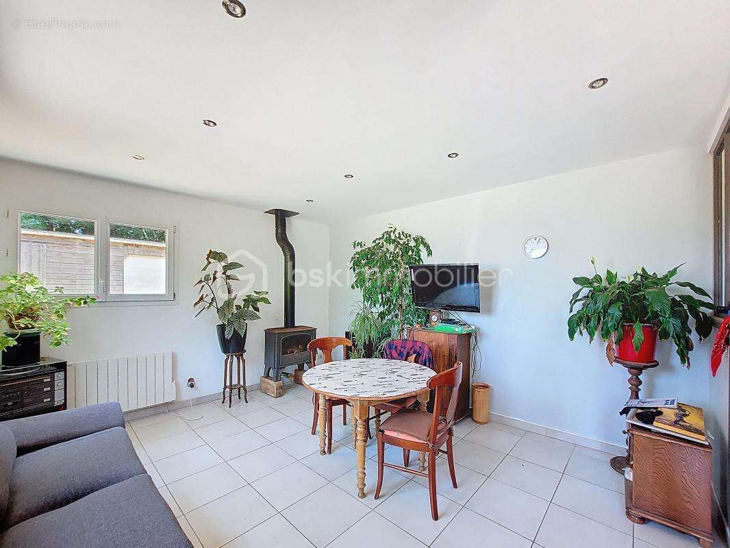 Maison à FERMANVILLE