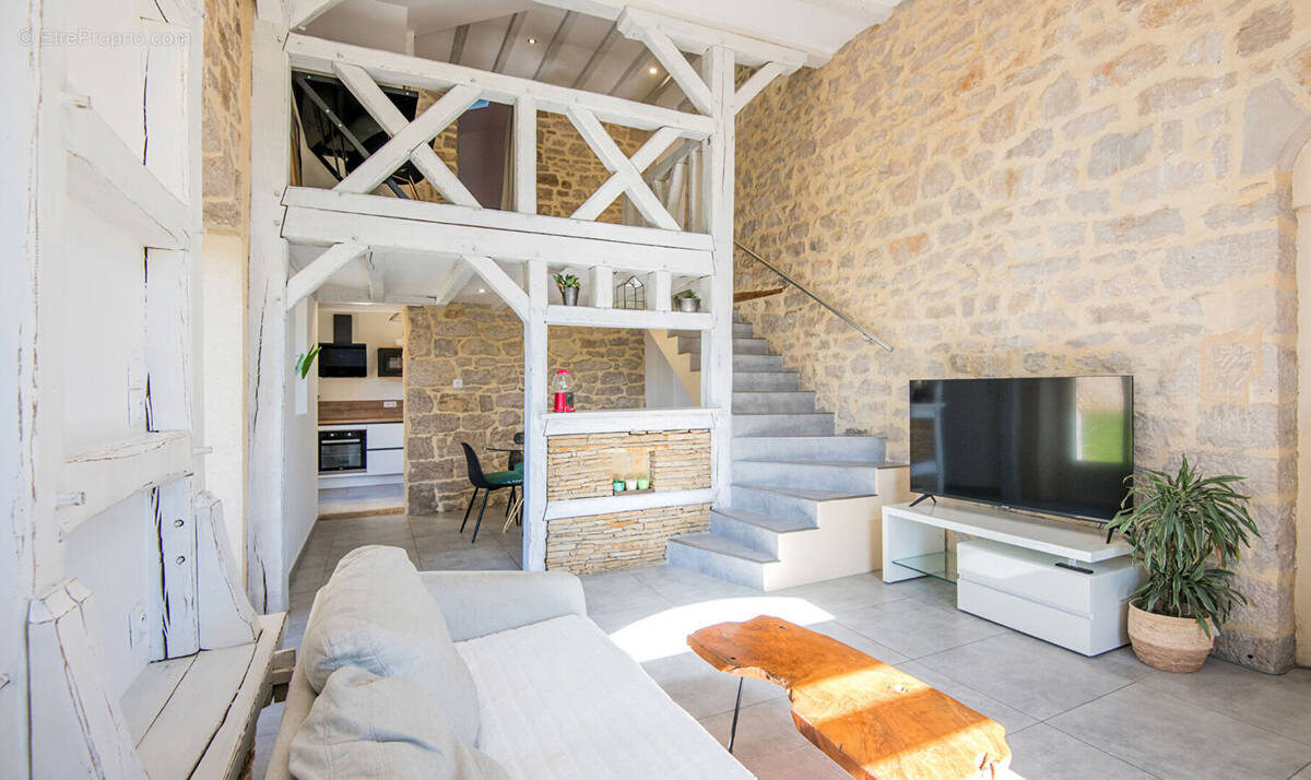 Maison à BERTHOLENE