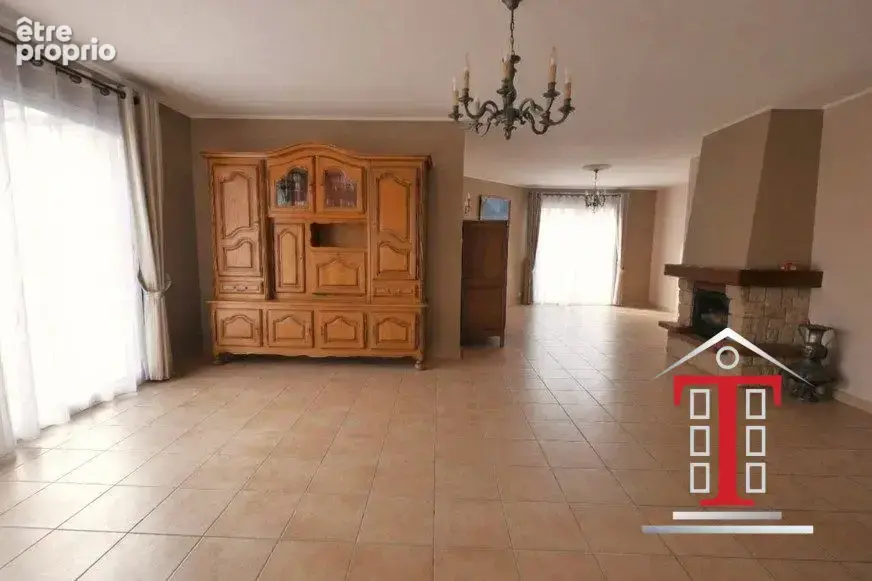 Maison 4 pièces 121 m² à vendre à Angers (49000) - photo 2