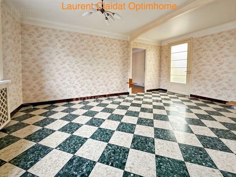 Maison à SAINT-QUENTIN