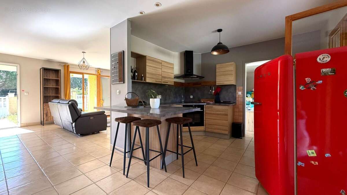 Maison à SAINT-NAUPHARY