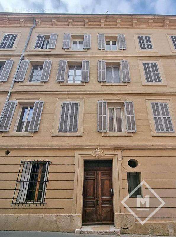 Appartement à MARSEILLE-7E