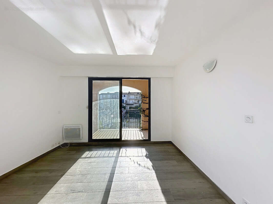 Appartement à GRIMAUD