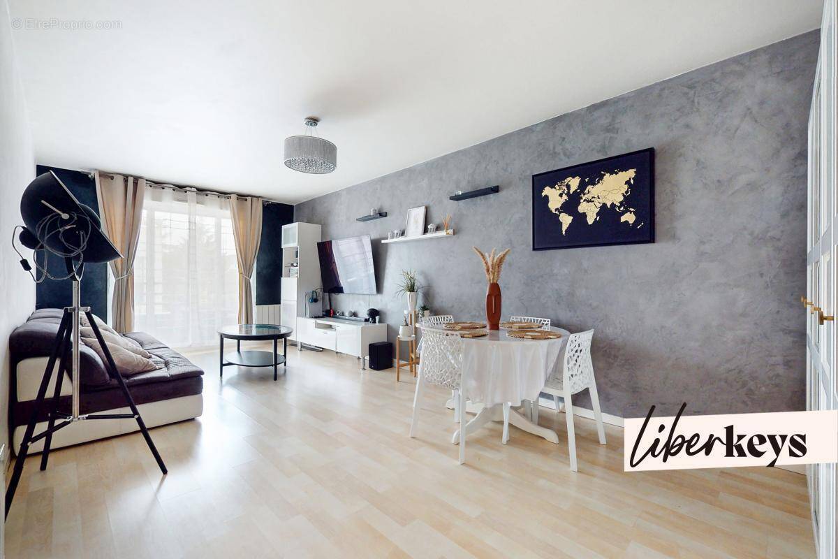 Appartement à COLOMBES