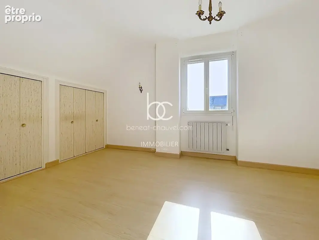 Vannes - Proche Gare - Spacieuse Maison Familiale de 147 m² sur Terrain de 668 m² - photo 7