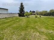 Terrain à NANTEUIL-LES-MEAUX